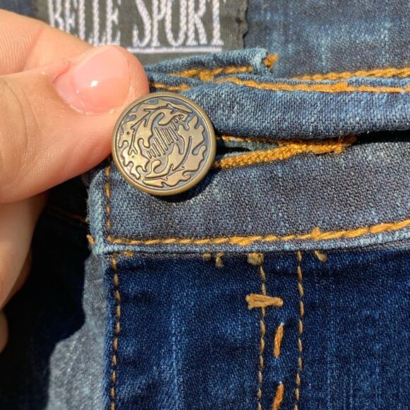 Belle Sport Dark Wash Midrise Blue Jeans - Picture 12 of 13